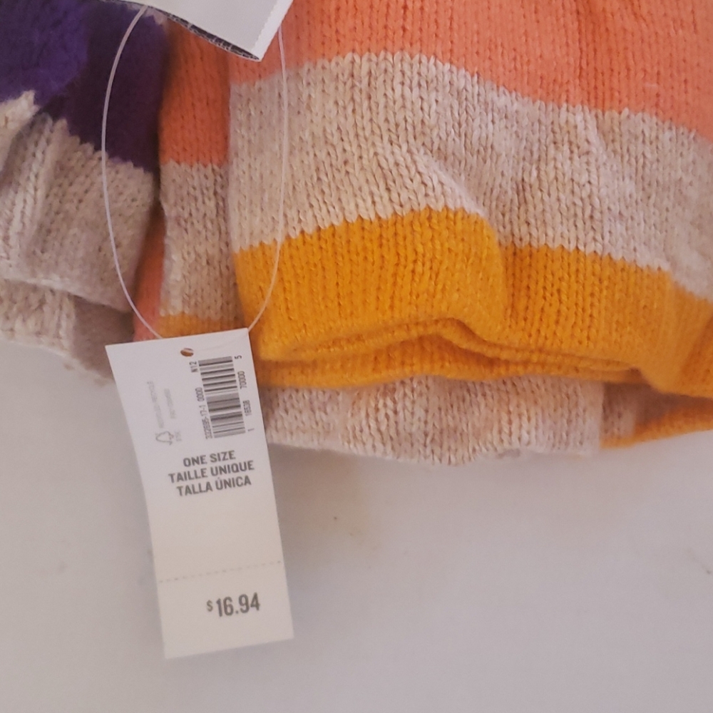 3 New multiple colored scarfs - Picture 2 of 3